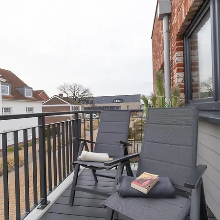 Herz Von 8 - Mit Sauna Und Balkon, Nur 300m Vom Entfernt דירה