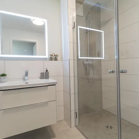 Herz Von 8 - Mit Sauna Und Balkon, Nur 300m Vom Entfernt * Kellenhusen